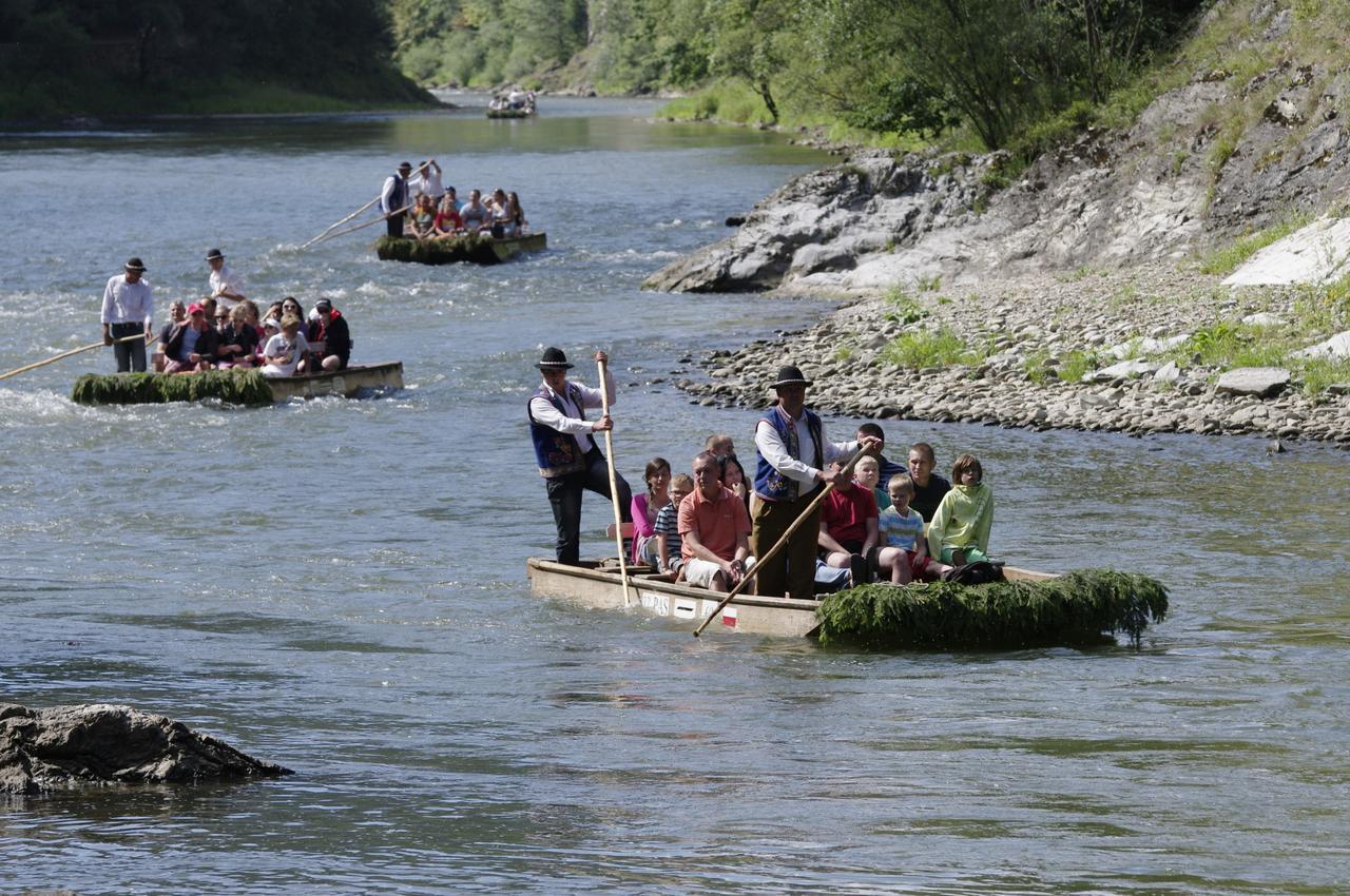 Rekreacna Usadlost Pieninka Lesnica Bagian luar foto